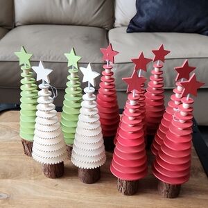 Wooden Spiral Christmas Trees with Stars